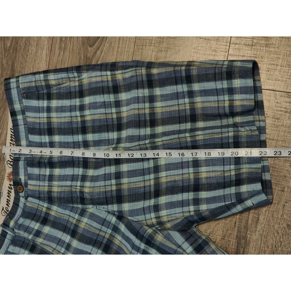 TOMMY BAHAMA Plaid Blue Linen Blend Shorts Mens Size 38 Paradise Nation
